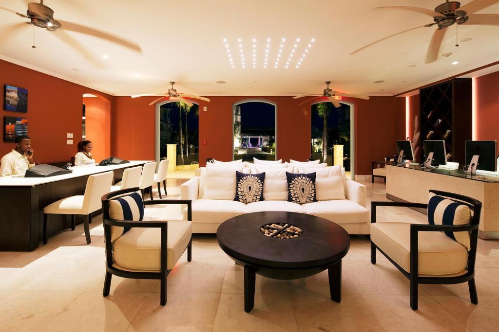 The Veranda Resort And Residences Grace Bay Eksteriør billede